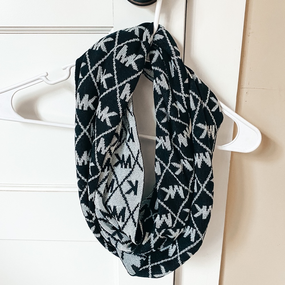 Michael Kors Scarf